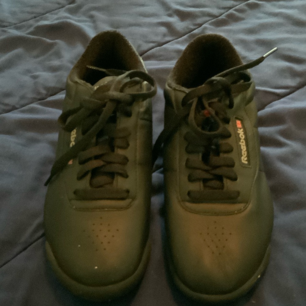 Reebok Men's Dark Sneakers